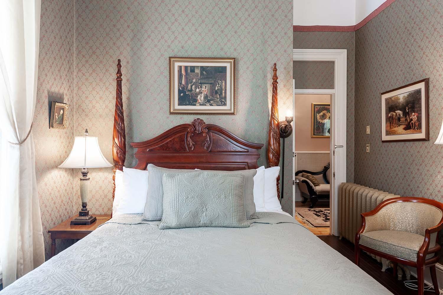 Stone Maiden Hotel 3*